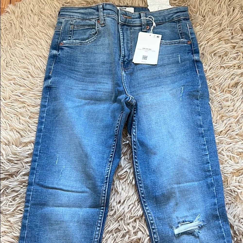 Bershka Skinny Mid Rise Jeans